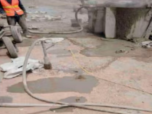 福州水泥混凝土路面板底注浆技术 路面脱空注浆整治方案